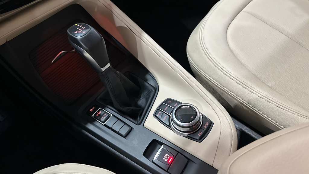 BMW X1 Preto