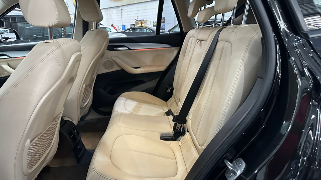 BMW X1 Preto