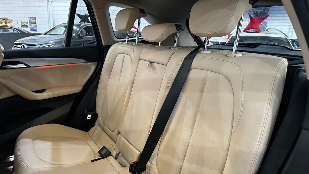 BMW X1 Preto