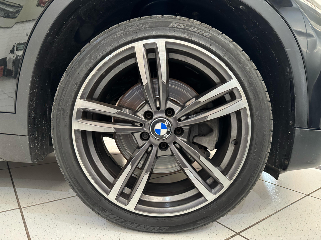 BMW X1 Preto