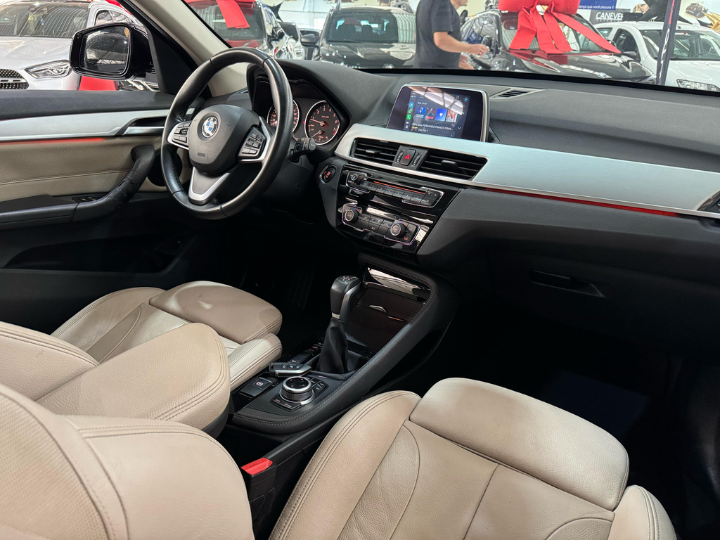 BMW X1 Preto