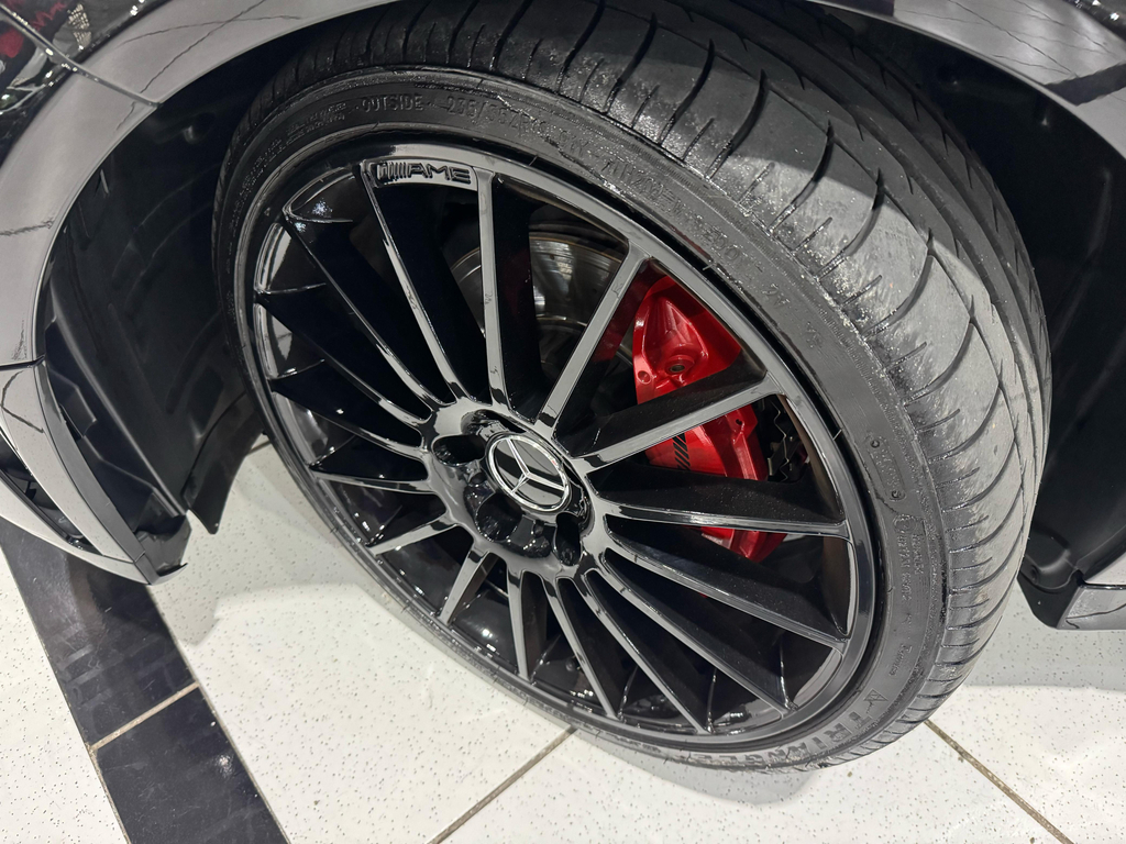 Mercedes Benz C-180 Preto