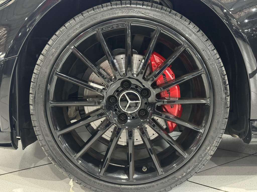 Mercedes Benz C-180 Preto