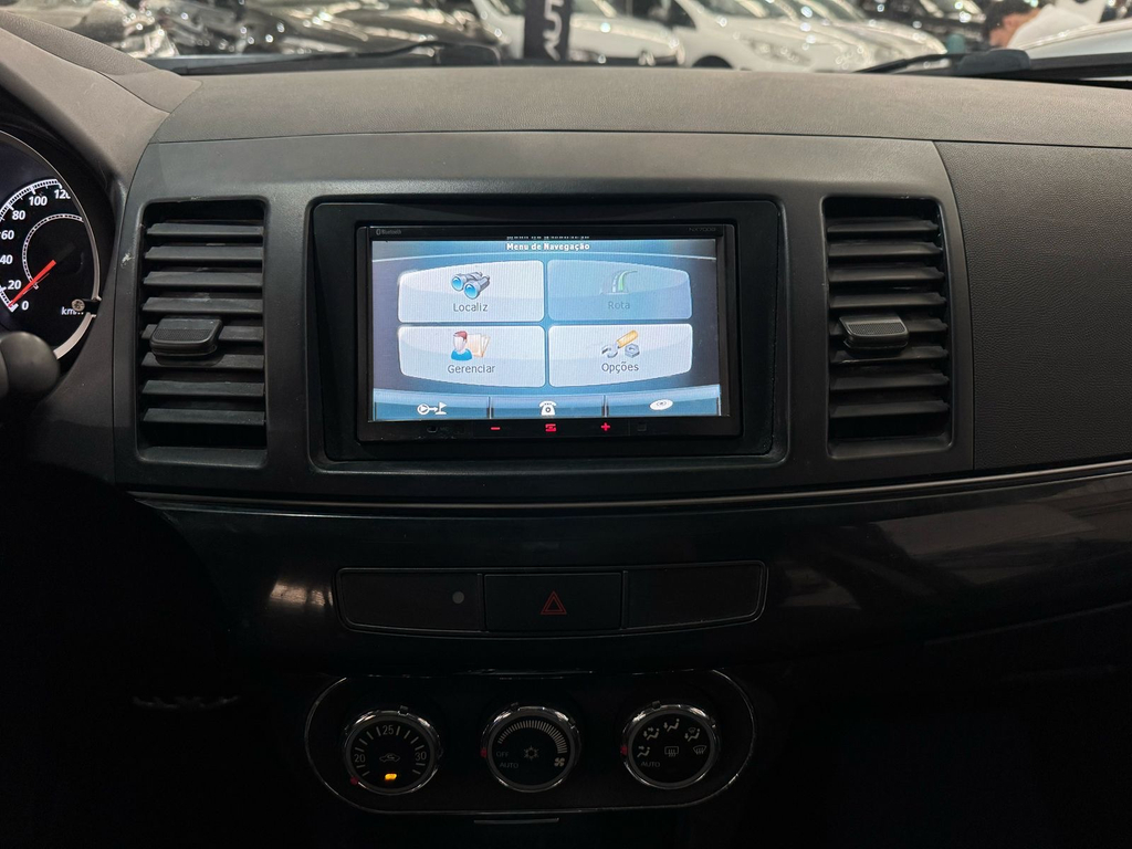 Mitsubishi Lancer Cinza