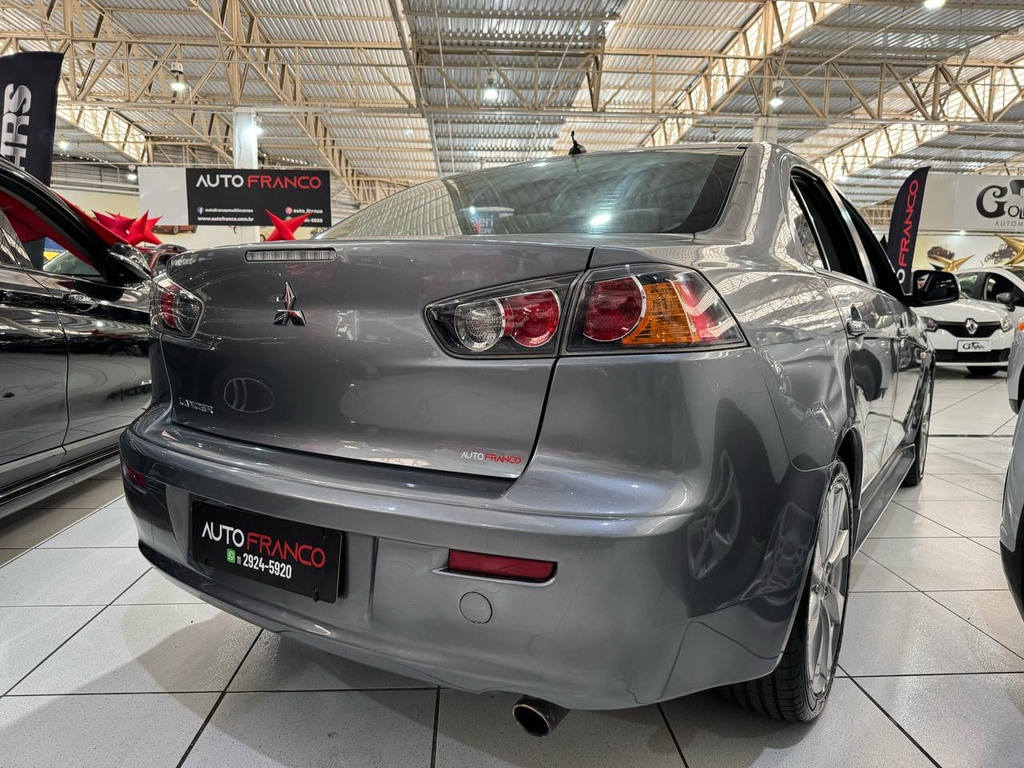 Mitsubishi Lancer Cinza