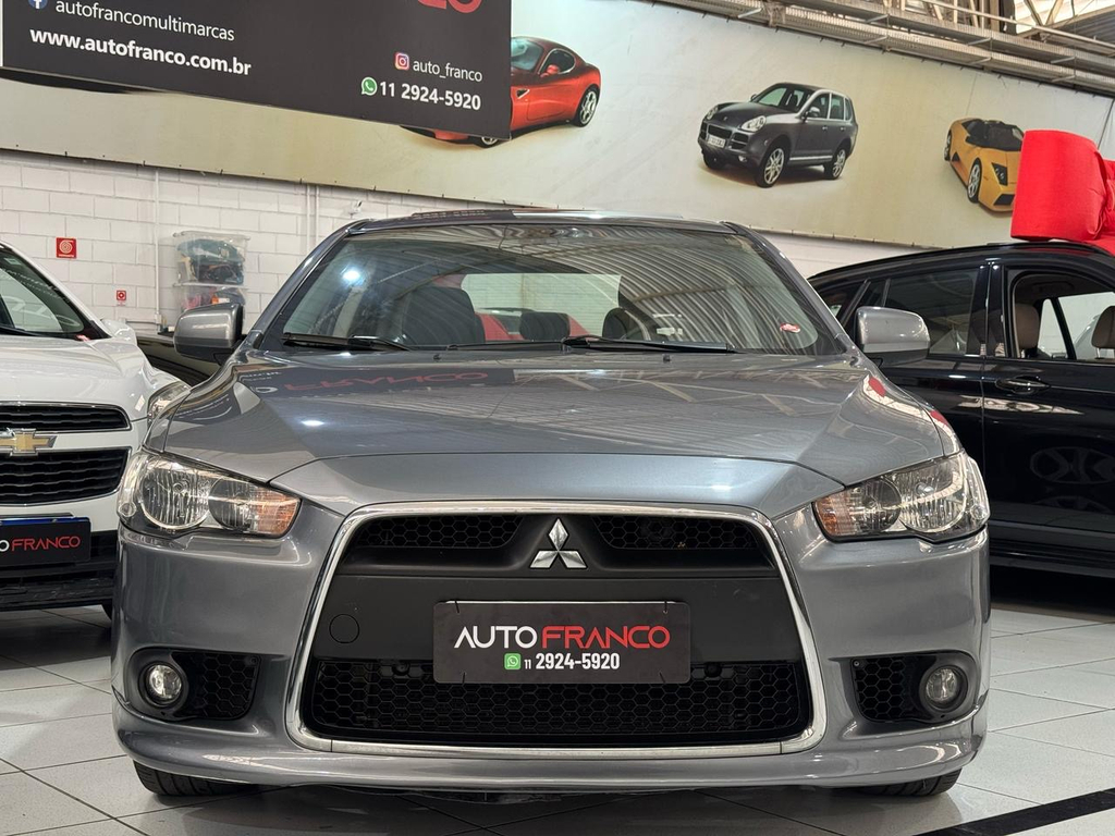 Mitsubishi Lancer Cinza
