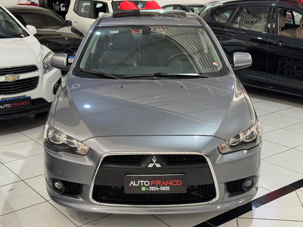 Mitsubishi Lancer Cinza