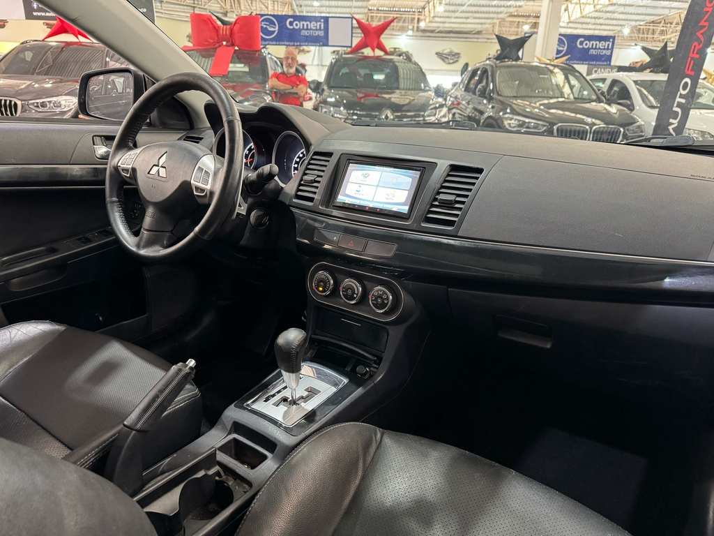 Mitsubishi Lancer Cinza