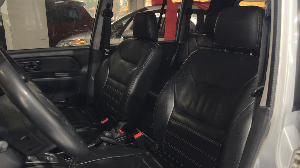 Mitsubishi Pajero TR4 Prata