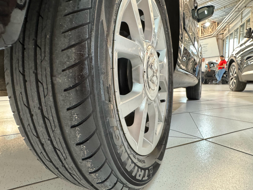 Volkswagen Up! Preto