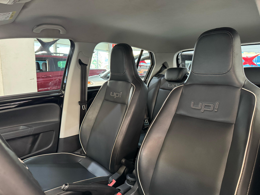 Volkswagen Up! Preto