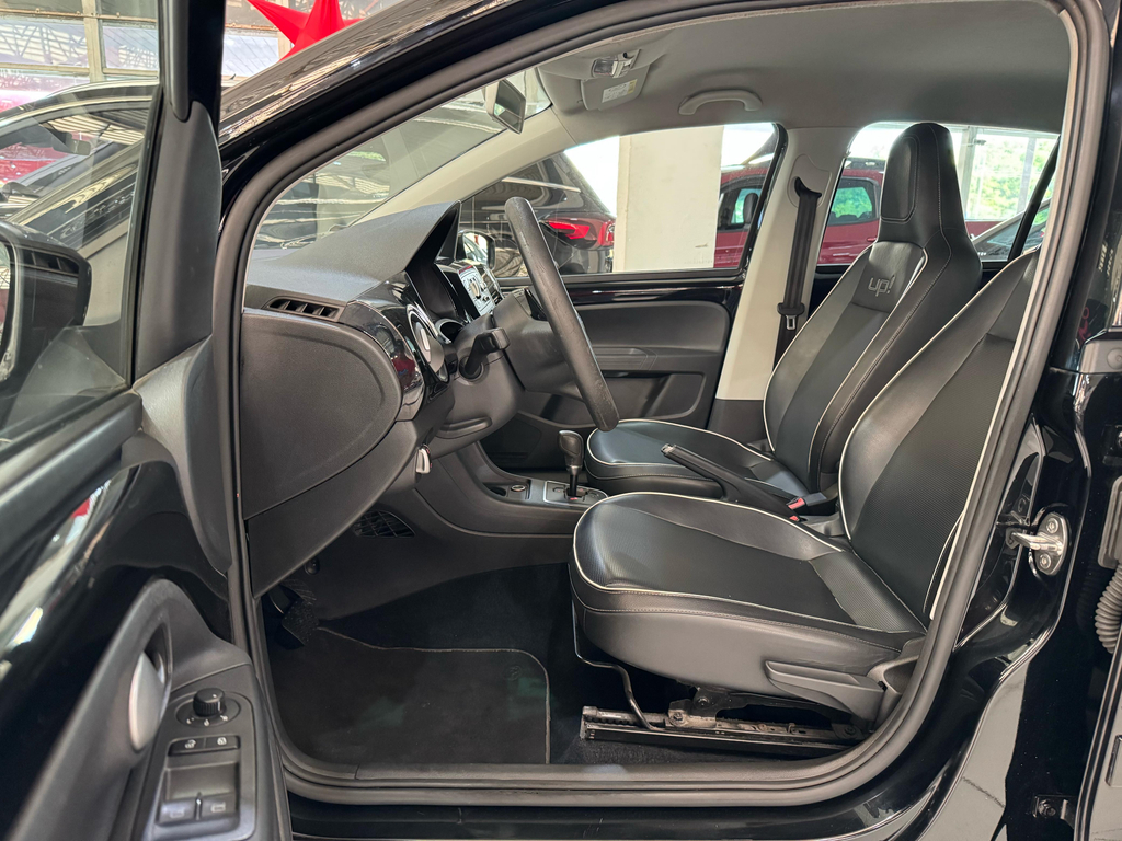 Volkswagen Up! Preto