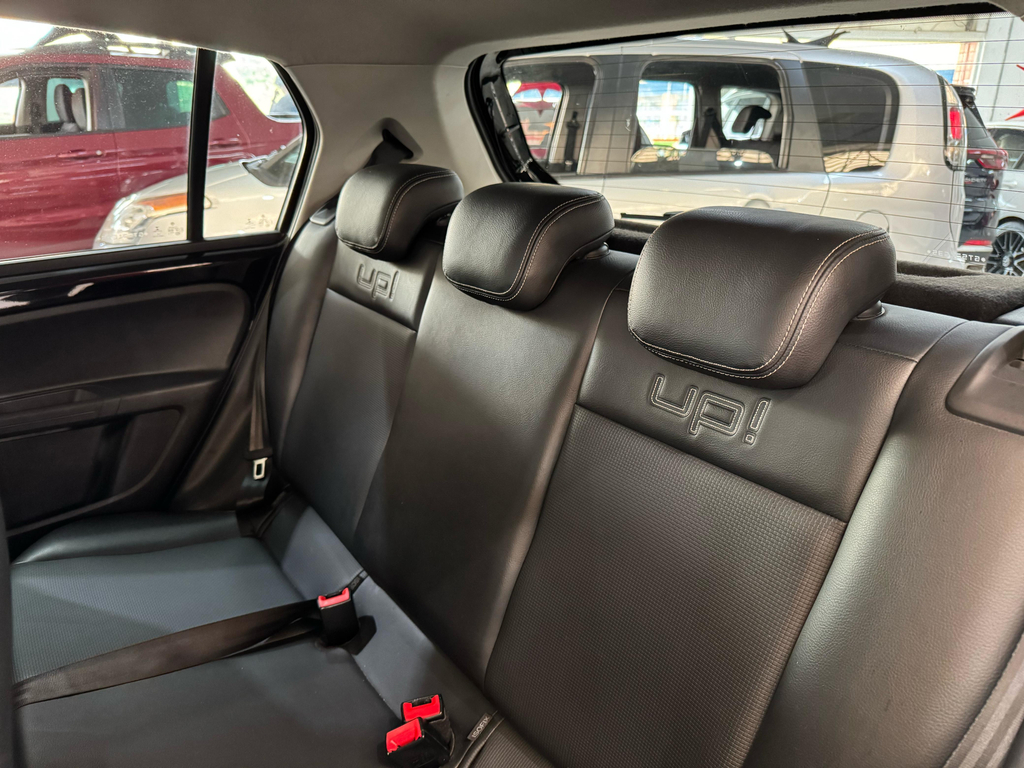 Volkswagen Up! Preto