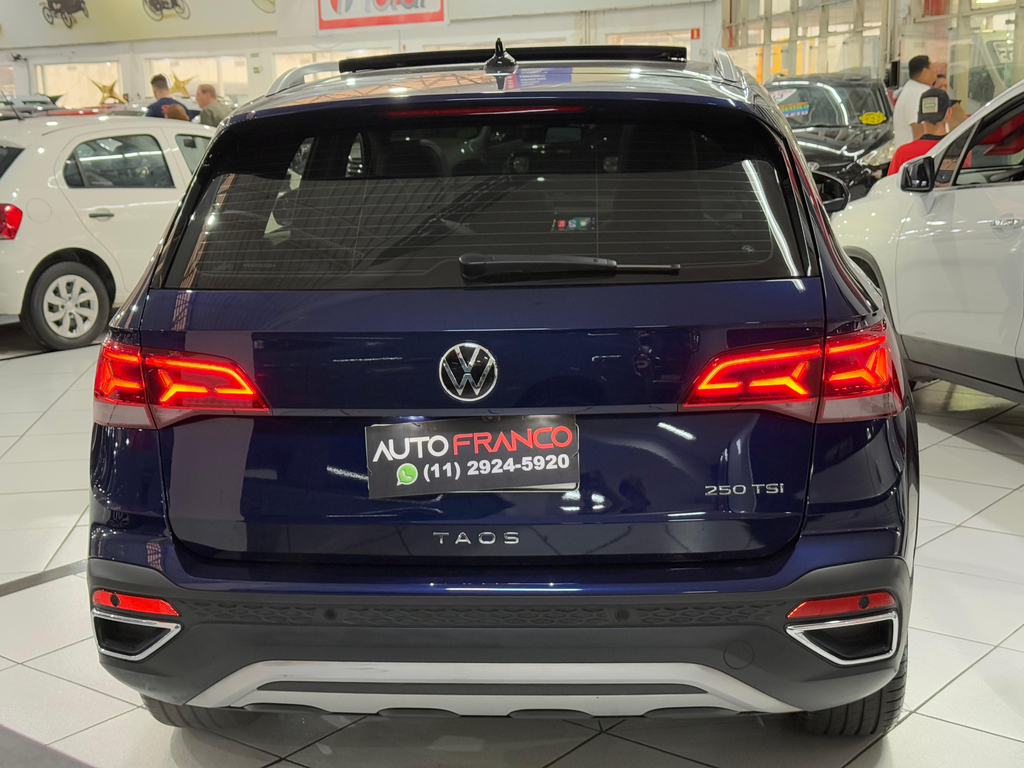 Volkswagen TAOS Azul