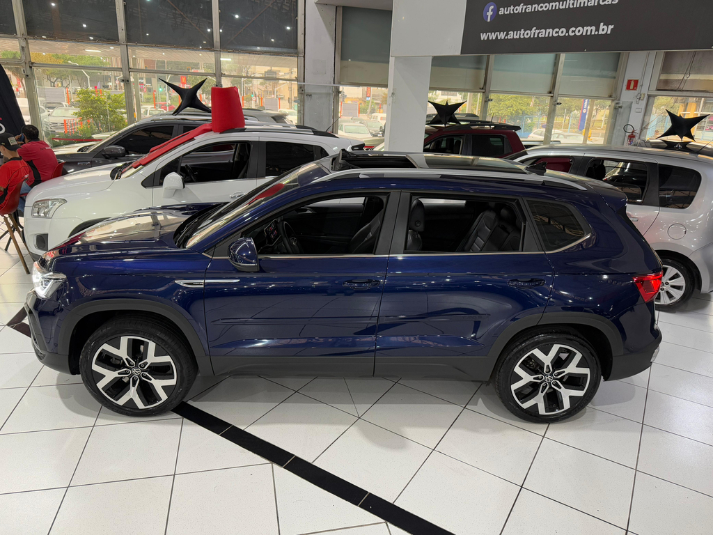Volkswagen TAOS Azul