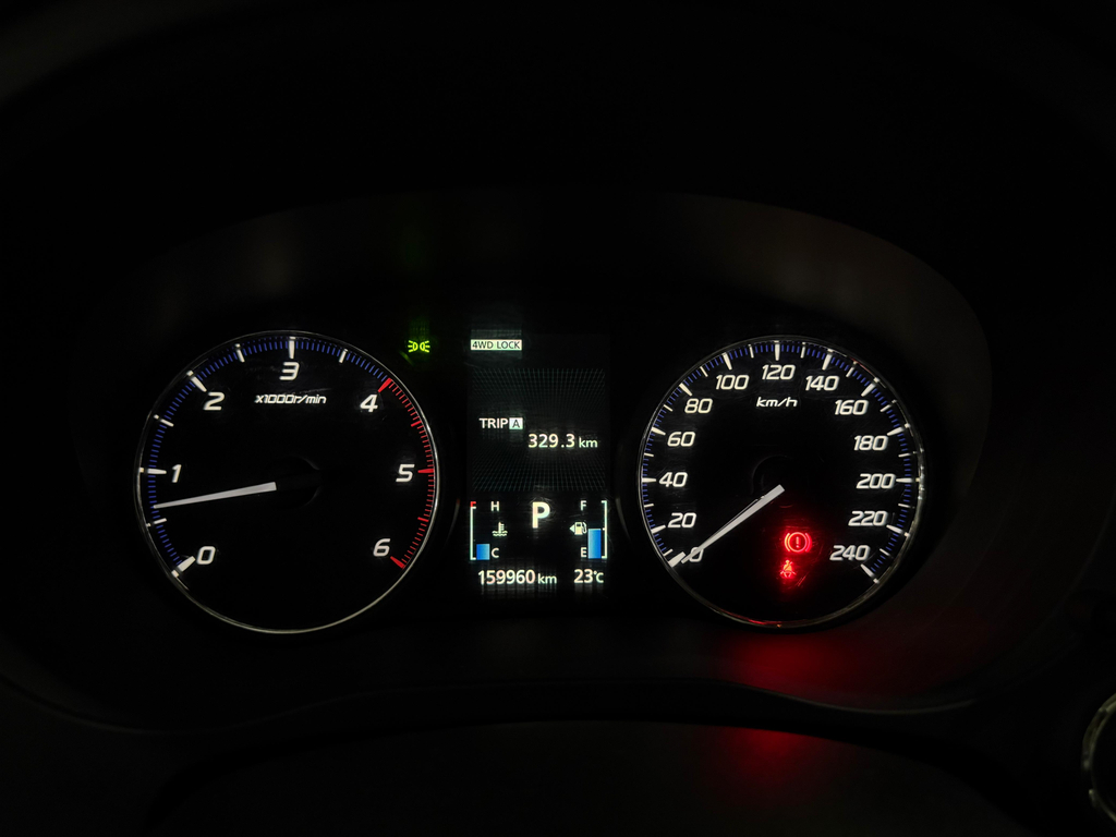 Mitsubishi Outlander Prata