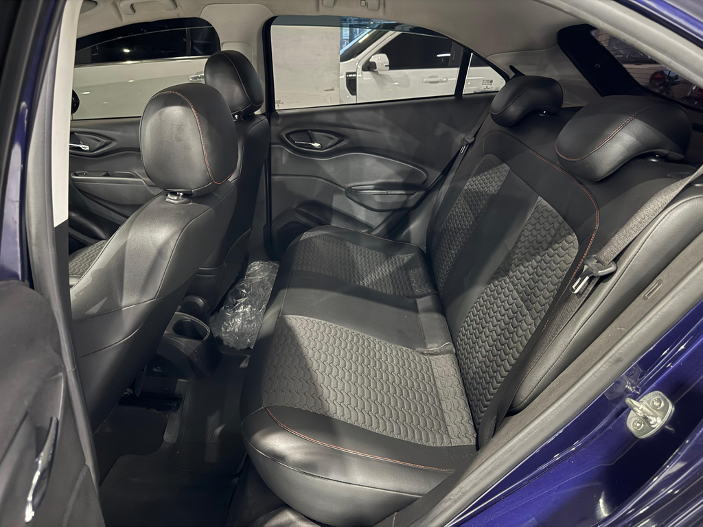 Chevrolet Onix Azul