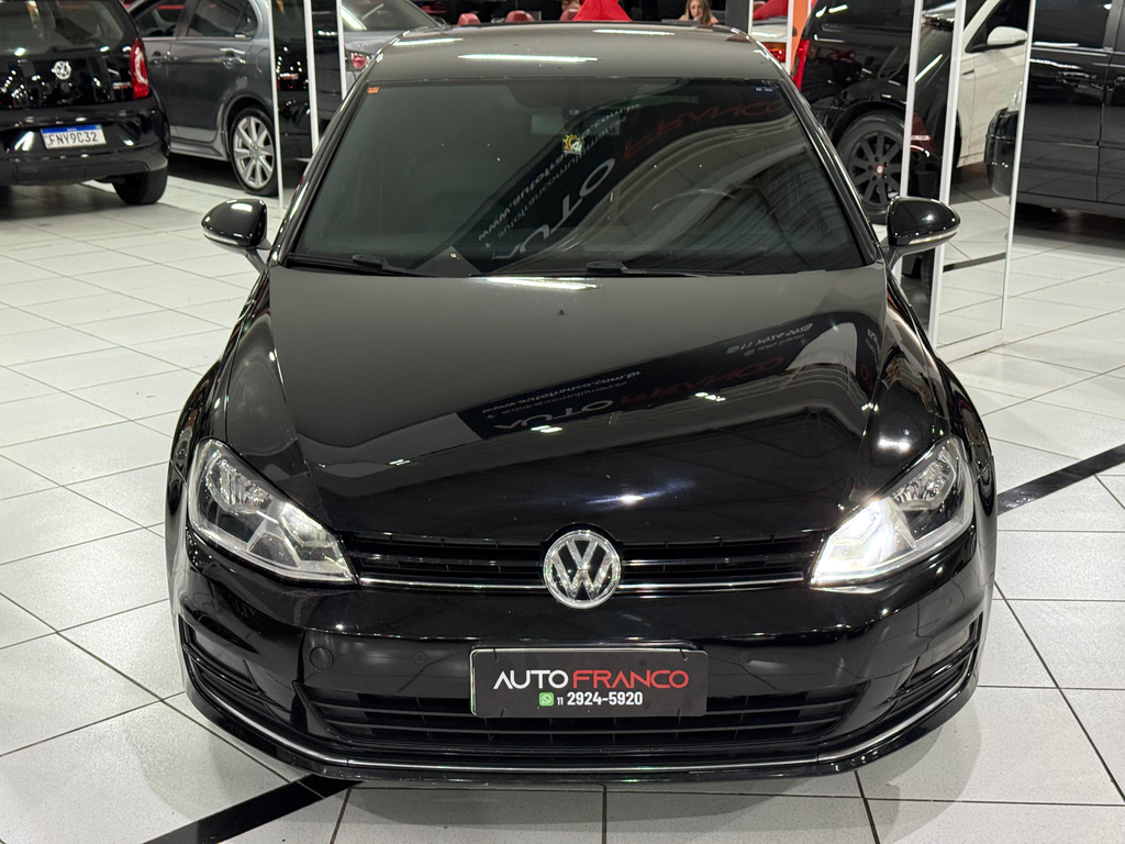 Volkswagen Golf Preto