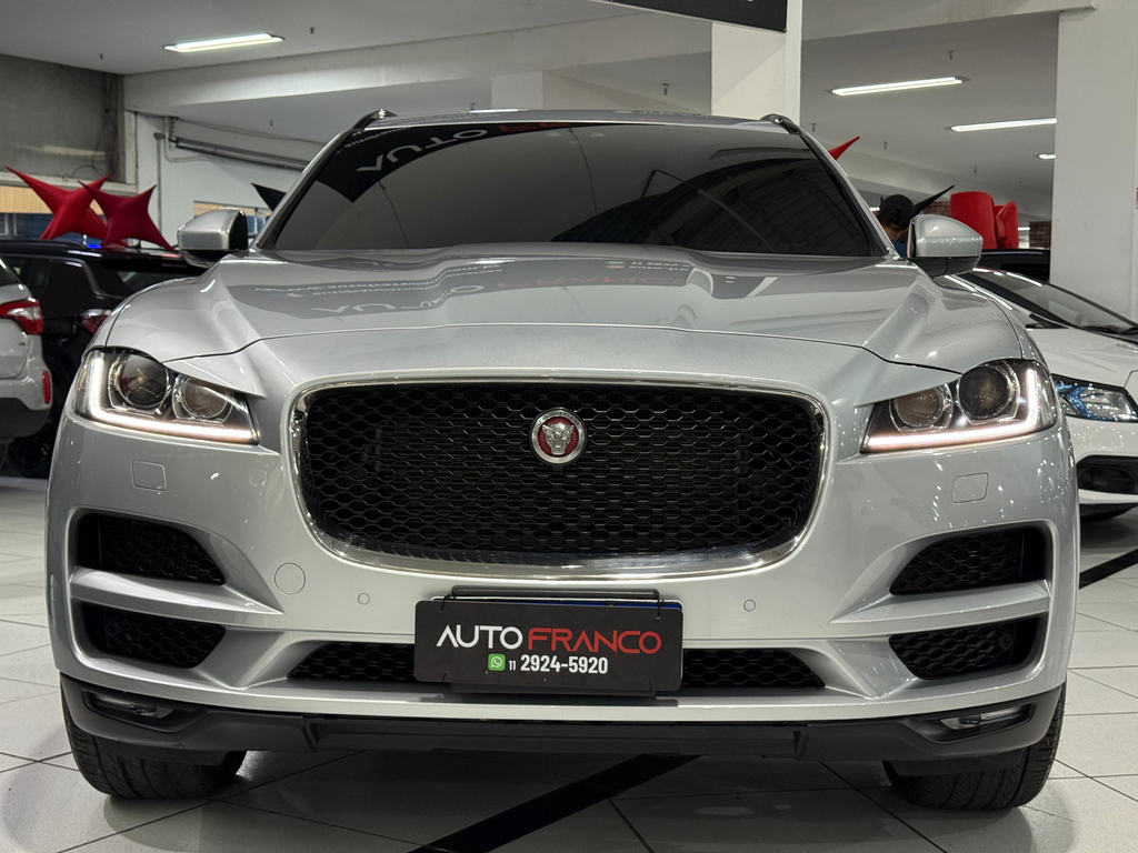Jaguar F-Pace Prata