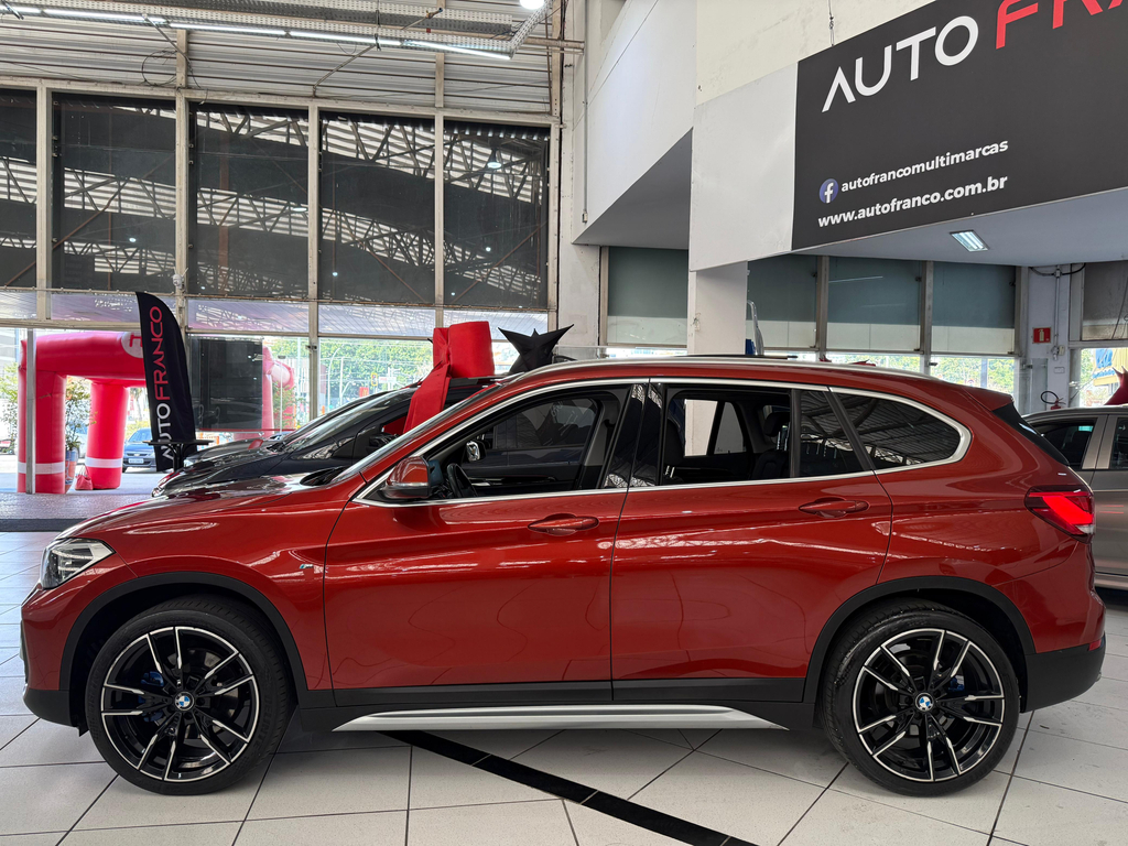 BMW X1 Laranja