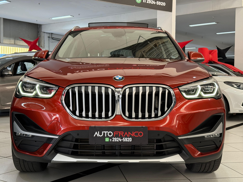BMW X1 Laranja