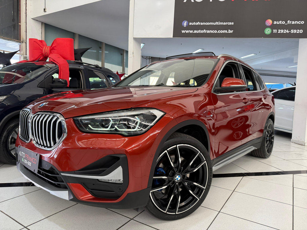 BMW X1 Laranja
