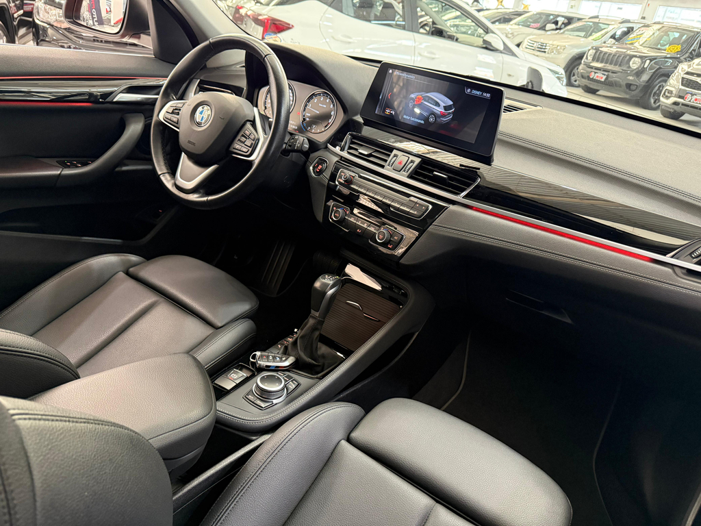 BMW X1 Laranja