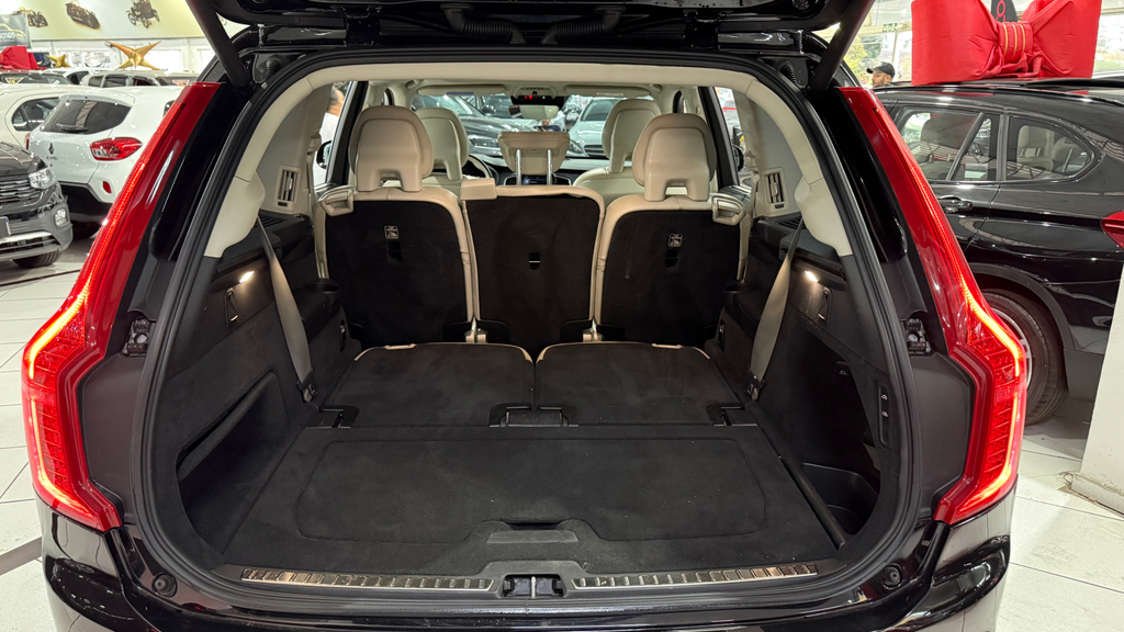 Volvo XC90 Preto