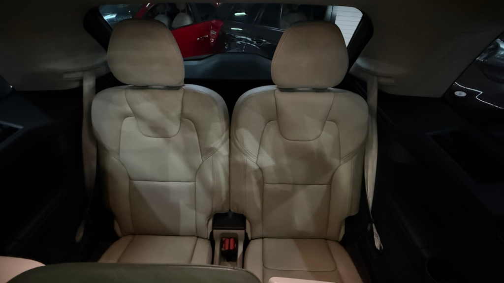Volvo XC90 Preto