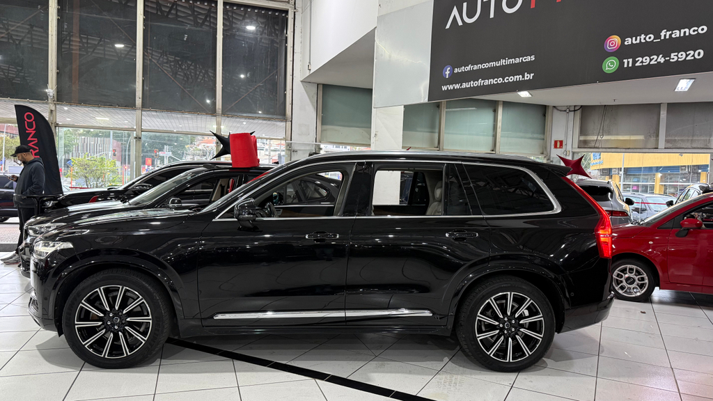 Volvo XC90 Preto