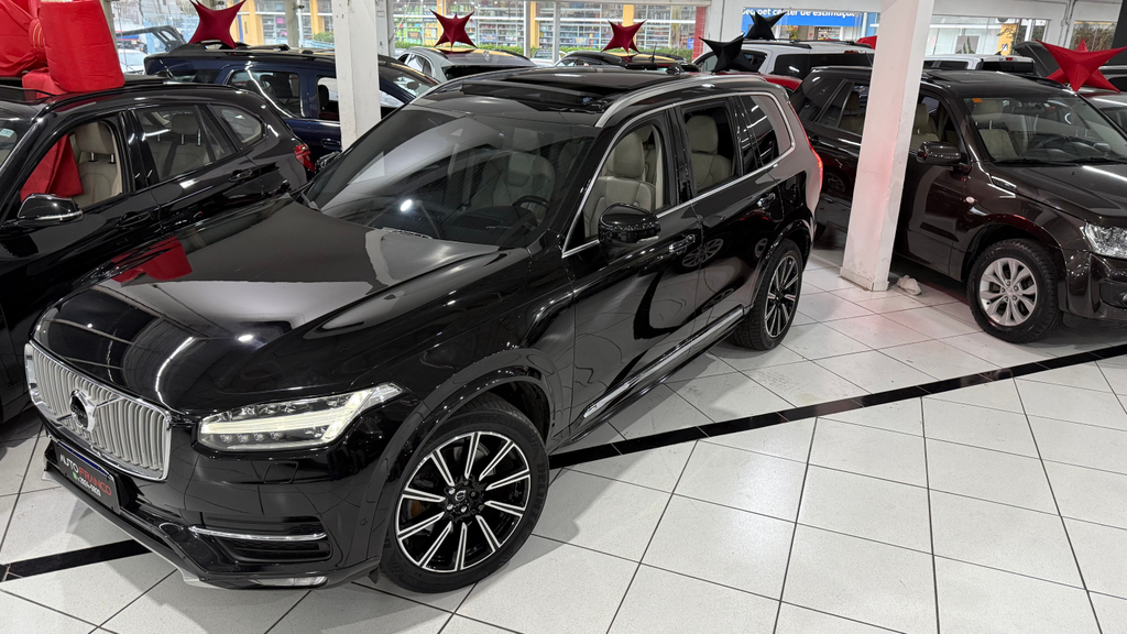 Volvo XC90 Preto
