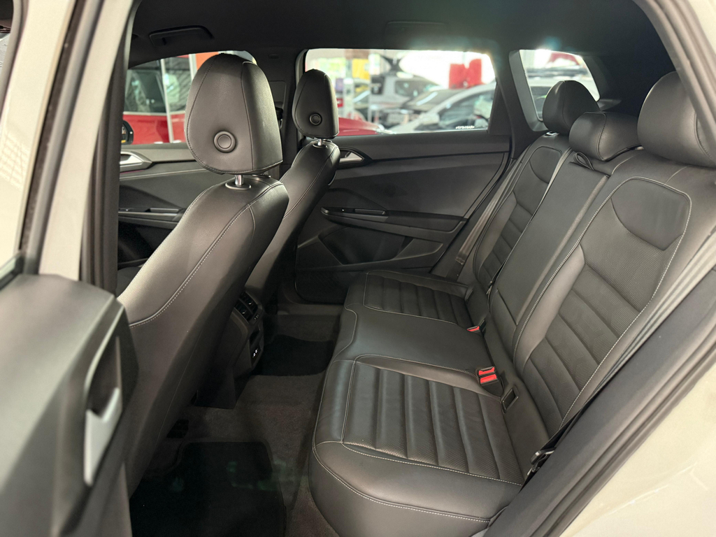 Volkswagen TAOS Branco