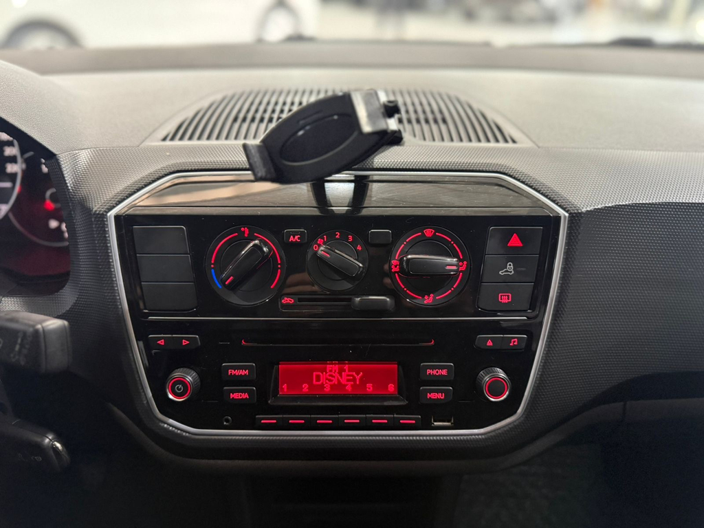 Volkswagen Up! Branco