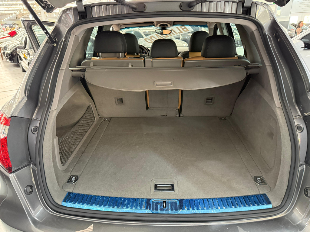 Porsche Cayenne Cinza