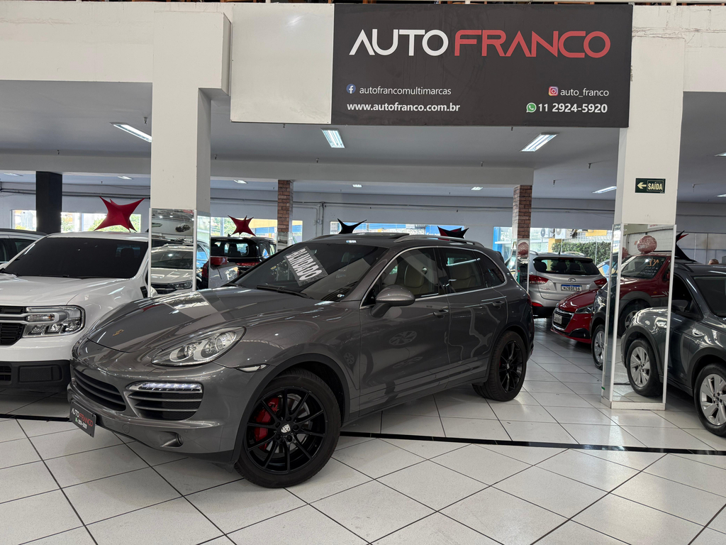 Porsche Cayenne Cinza