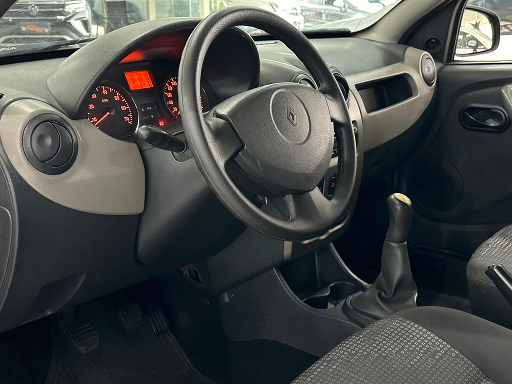 Renault Sandero Cinza