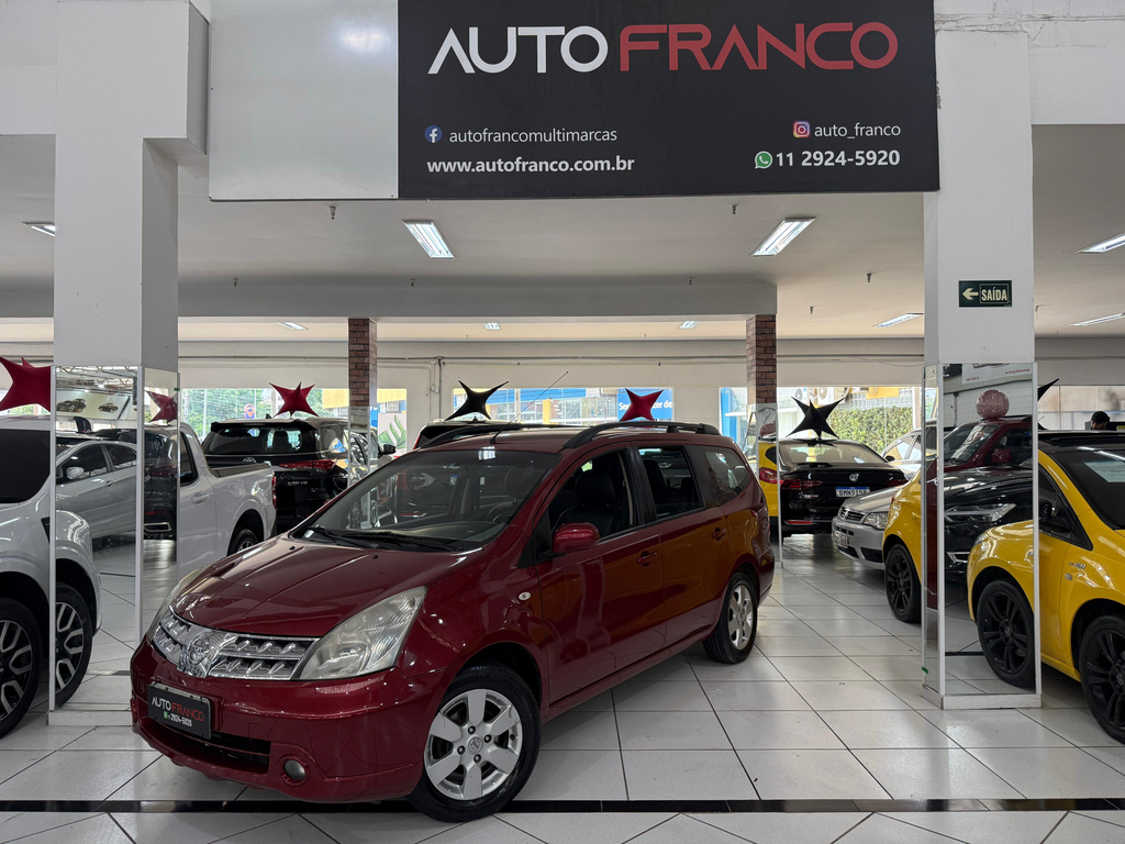 Nissan Grand Livina Vermelho
