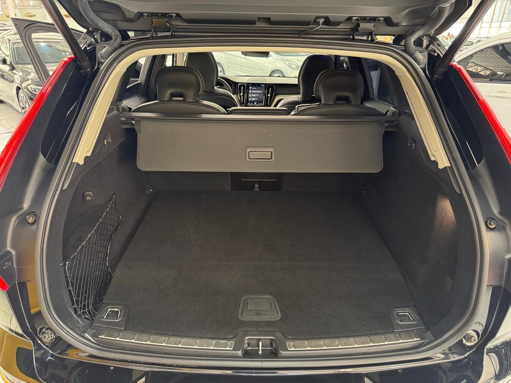Volvo XC60 Preto