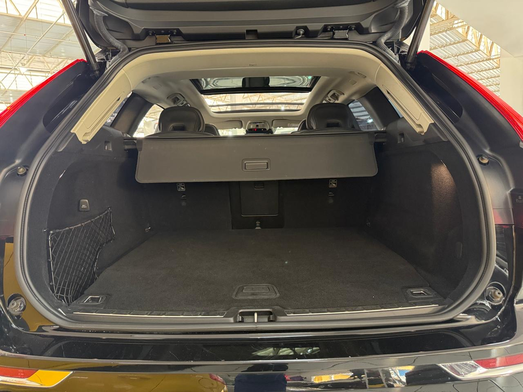 Volvo XC60 Preto