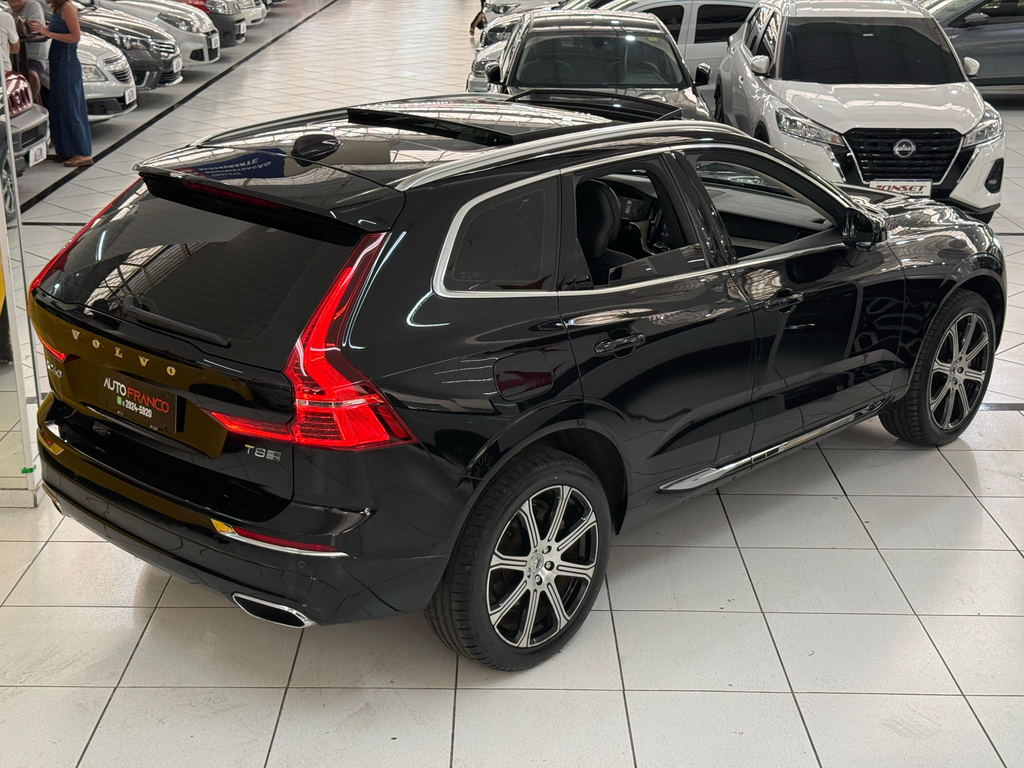 Volvo XC60 Preto