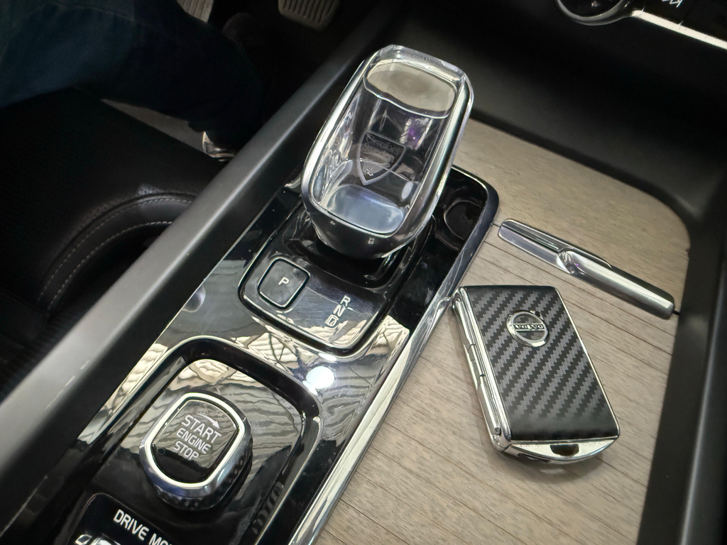 Volvo XC60 Preto