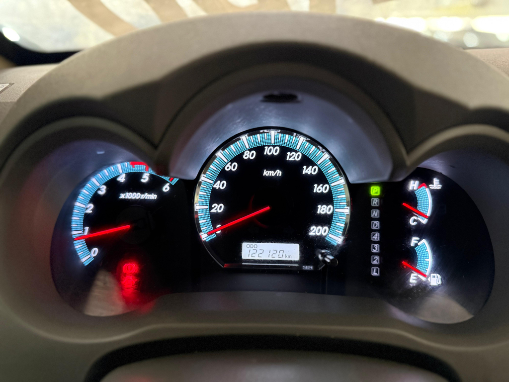 Toyota SW4 Preto