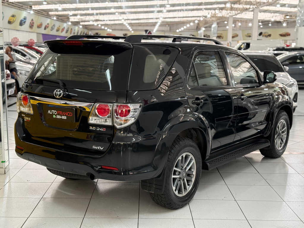 Toyota SW4 Preto