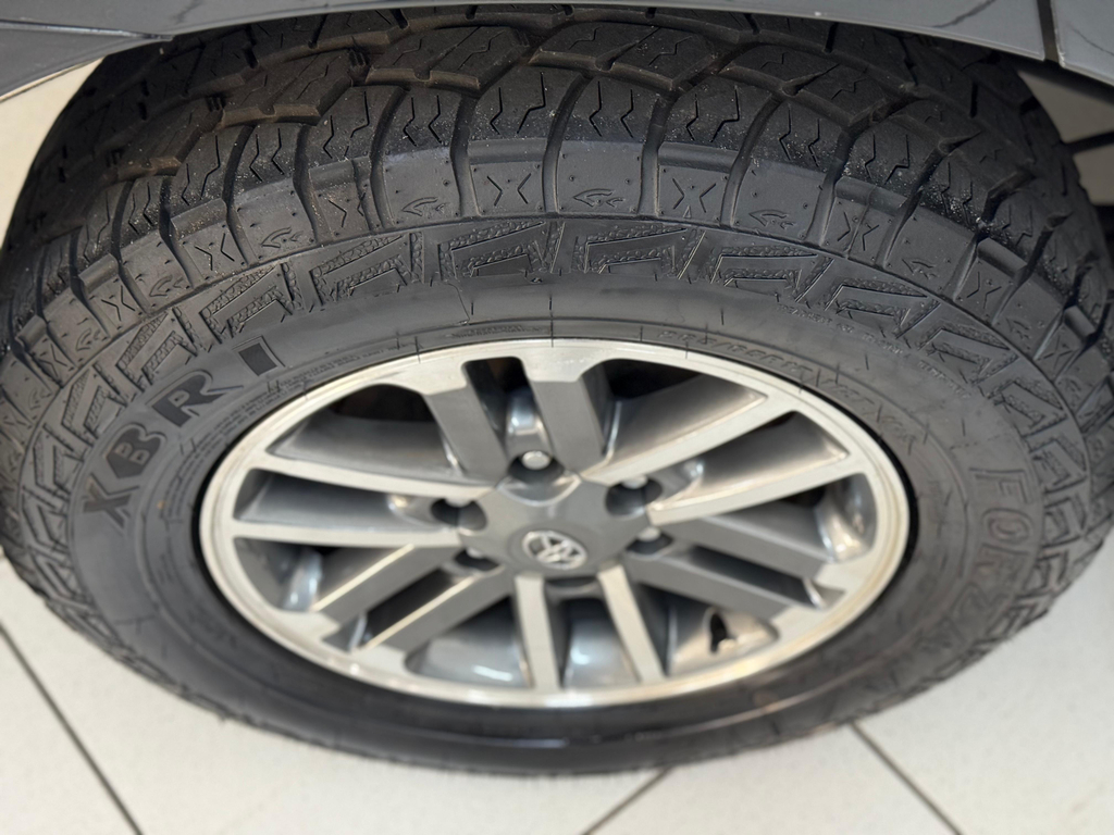 Toyota SW4 Preto