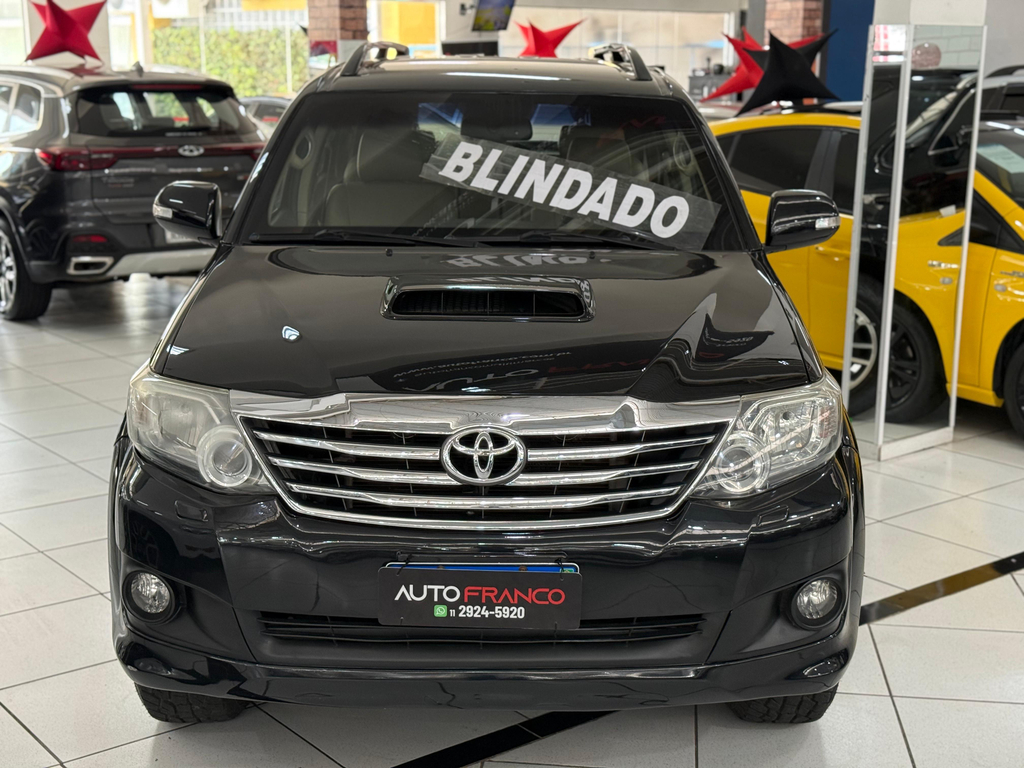 Toyota SW4 Preto