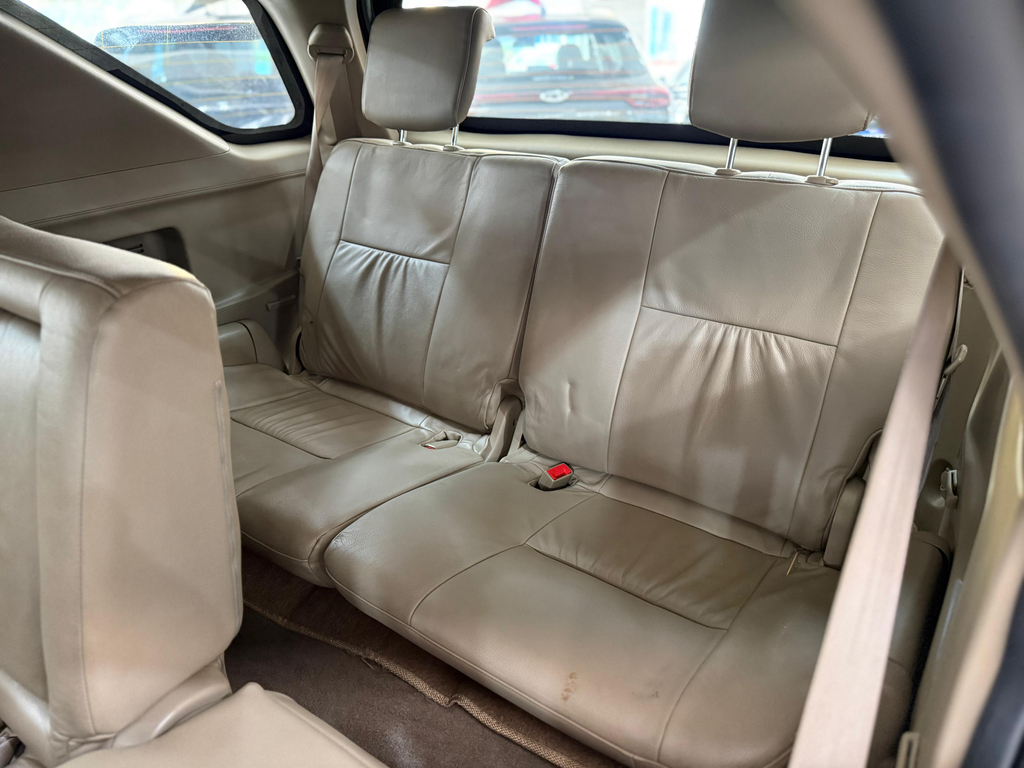 Toyota SW4 Preto