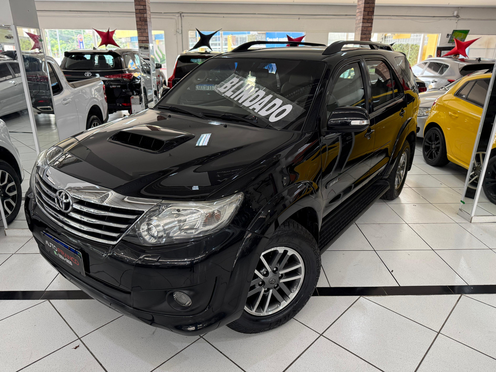 Toyota SW4 Preto