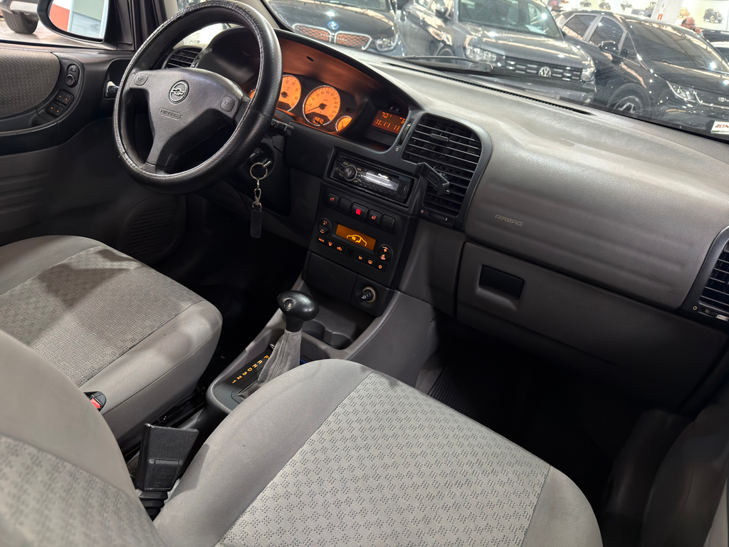 Chevrolet Zafira Prata