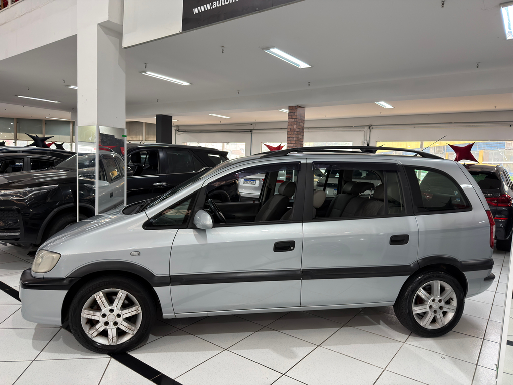 Chevrolet Zafira Prata