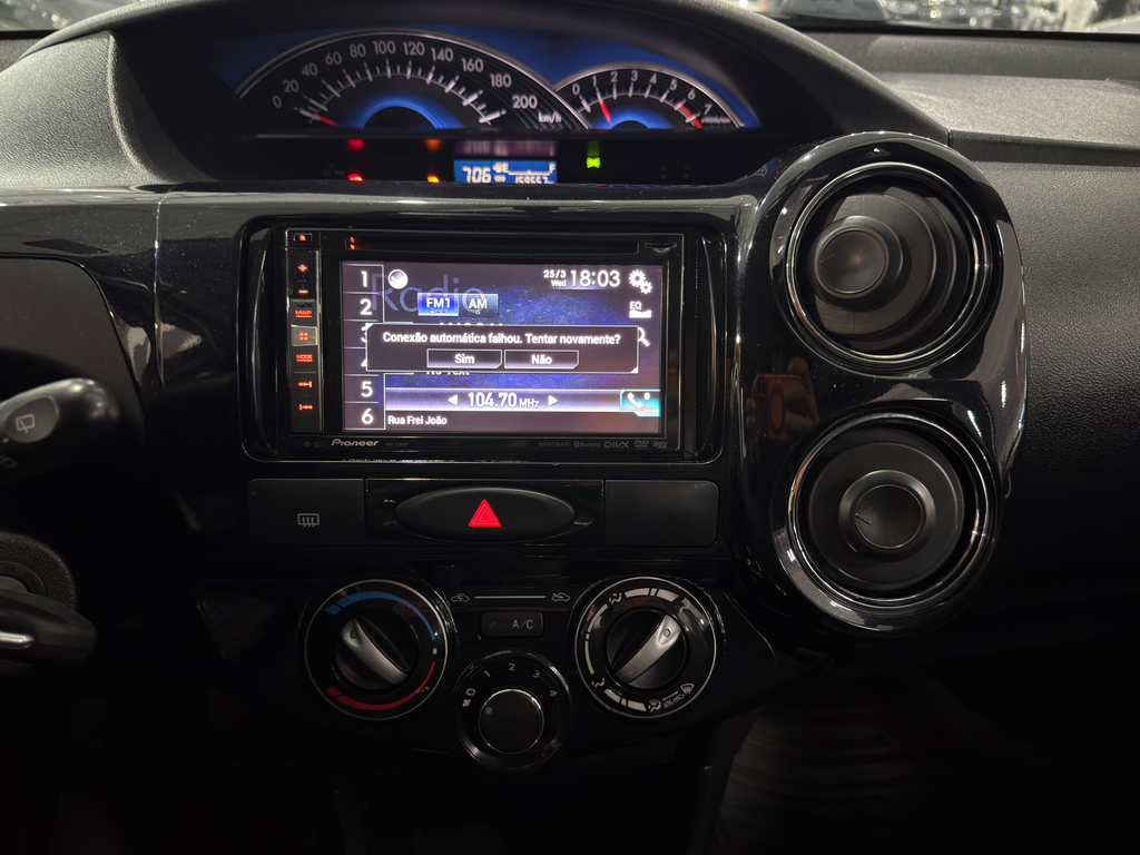 Toyota ETIOS Prata